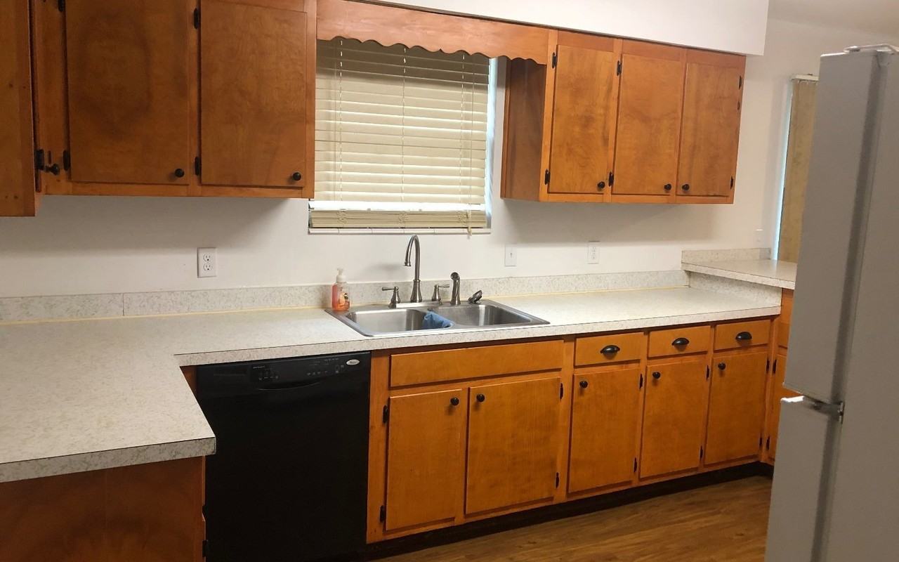 727 Sw Cypress Lake Rd - Photo 5 of 17