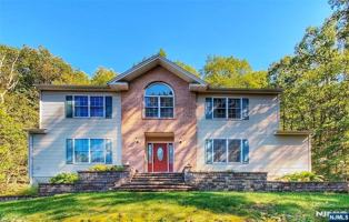 featured image of 281 Kinnelon Rd