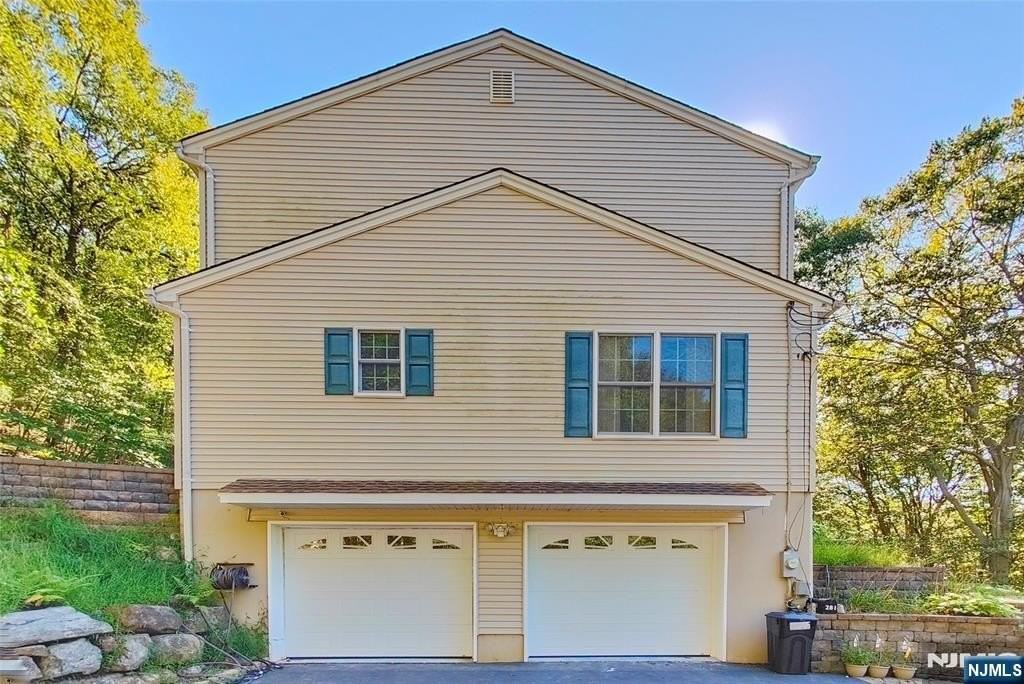 281 Kinnelon Rd - Photo 4 of 43