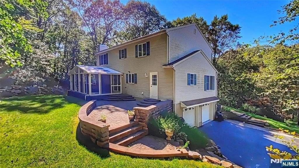 281 Kinnelon Rd - Photo 5 of 43