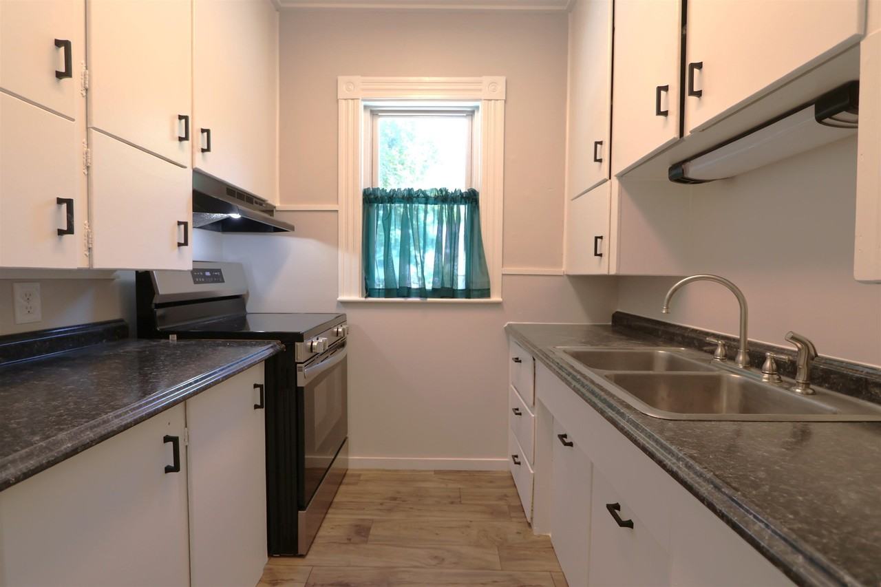 781 Beech St #1 - Photo 5 of 24