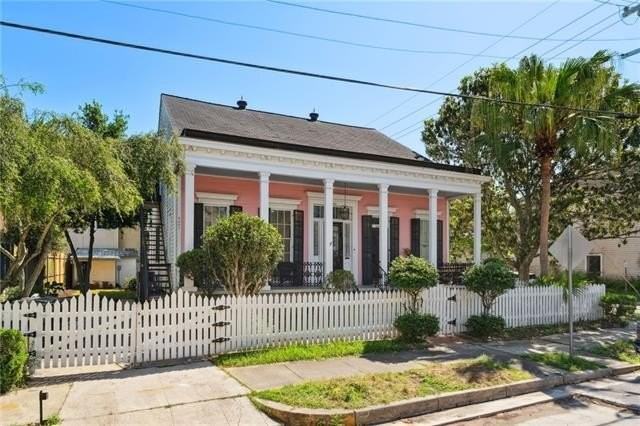 8205 Maple St - Photo 2 of 13