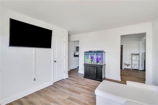1300 Nursery Pl - Photo 3 of 14