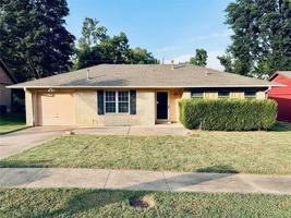 featured image of 18529 E 3rd St