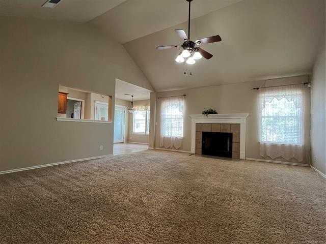 11704 S Gum Ave - Photo 2 of 11