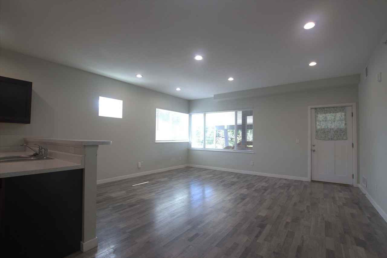 1601 Kimbark StreetUnit 201 #201 - Photo 4 of 16