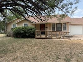 featured image of 2510 Marshall St