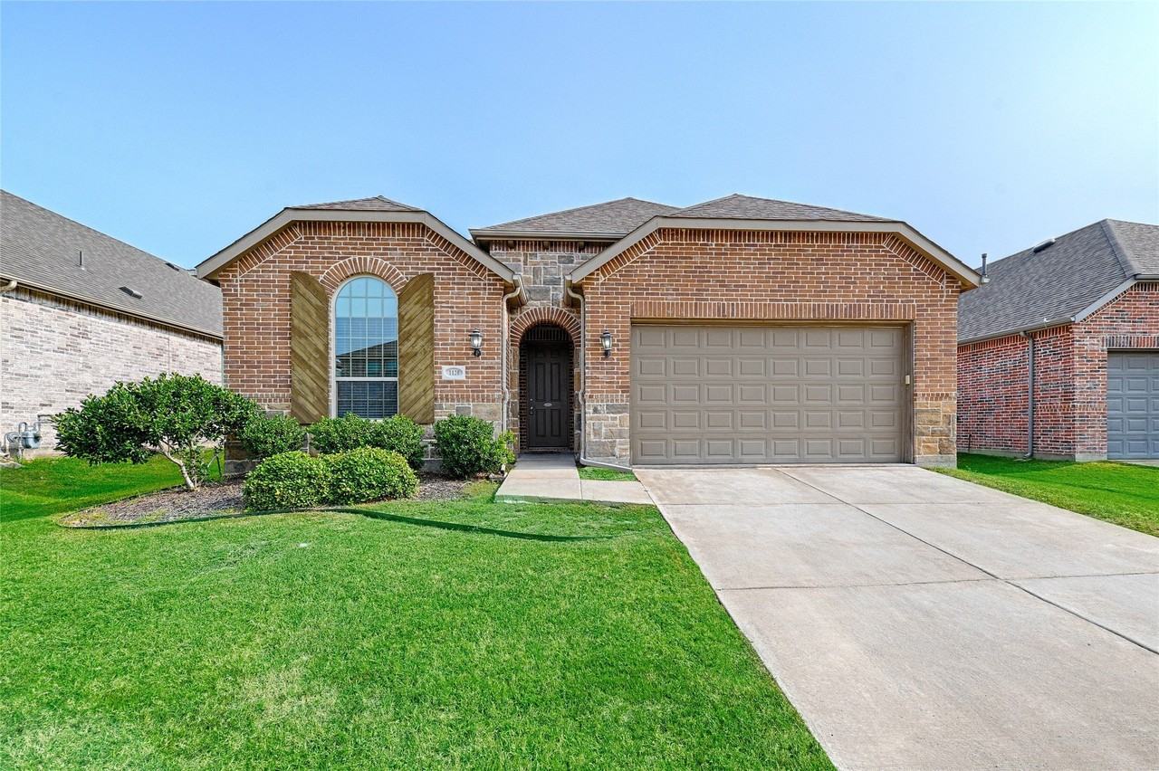 1120 Sheldon Dr