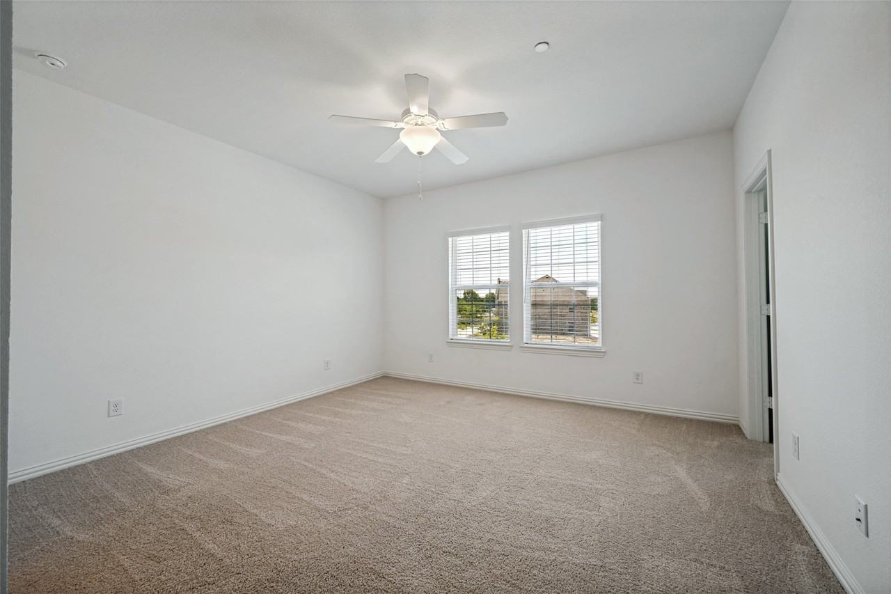 2304 Bulin Dr - Photo 7 of 14