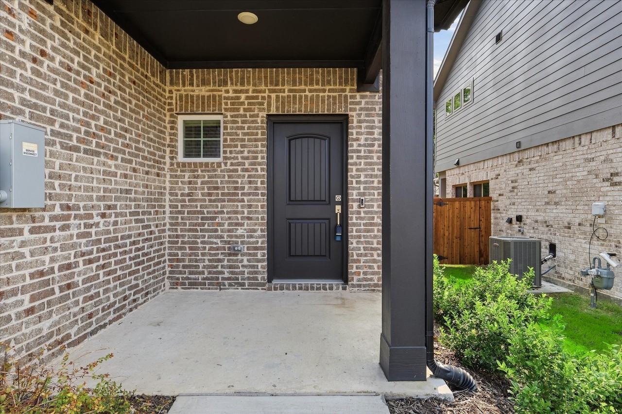 202 Griffith Dr #16
