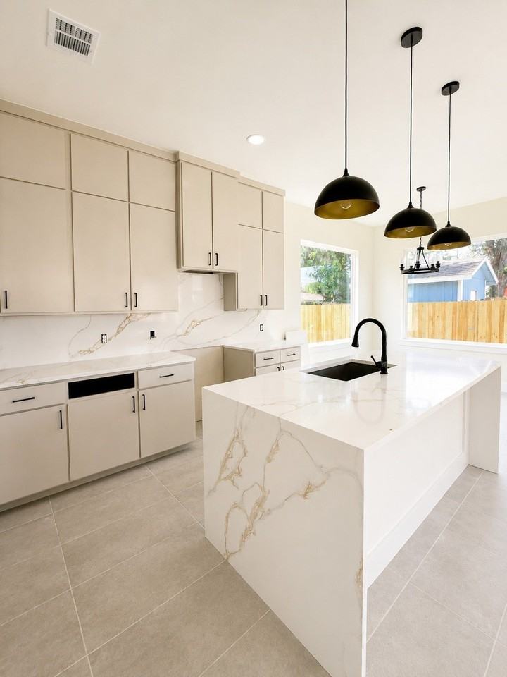 2602 Ghent St - Photo 4 of 6