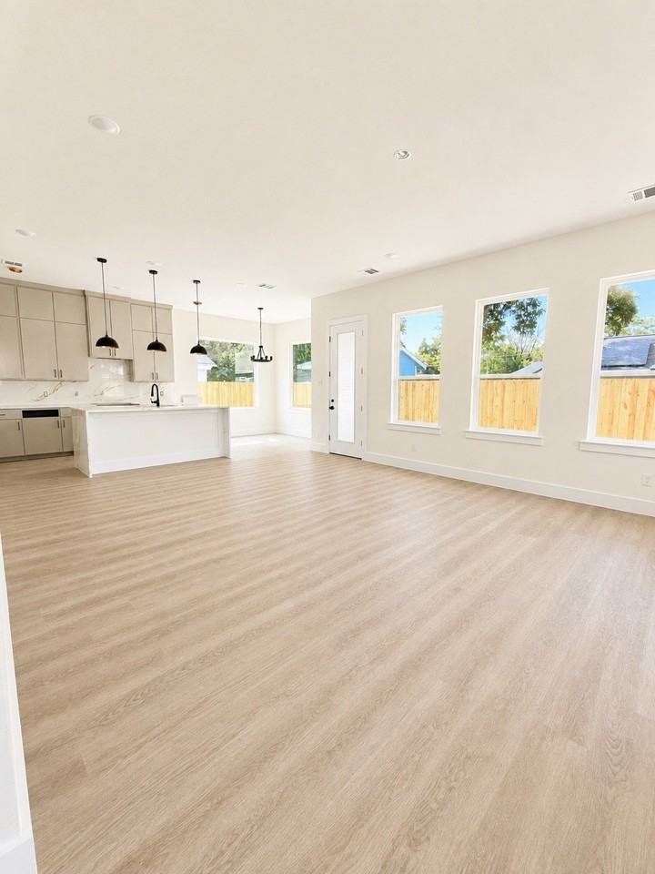 2602 Ghent St - Photo 5 of 6