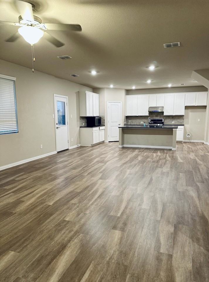3706 Glenn Mews - Photo 6 of 36