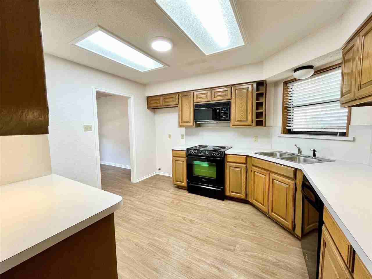 6105 Paradise Dr - Photo 7 of 28