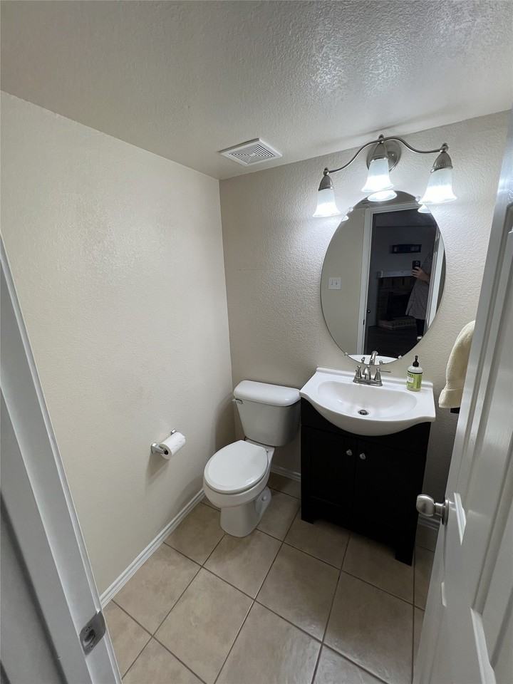 12836 Cedar Hollow Dr - Photo 7 of 21