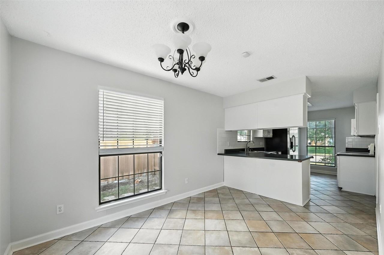 4520 Eldorado Dr - Photo 4 of 18