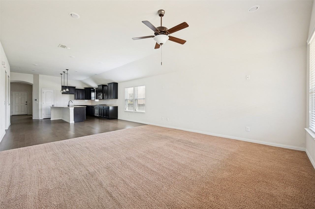 432 Keel Ln - Photo 5 of 22
