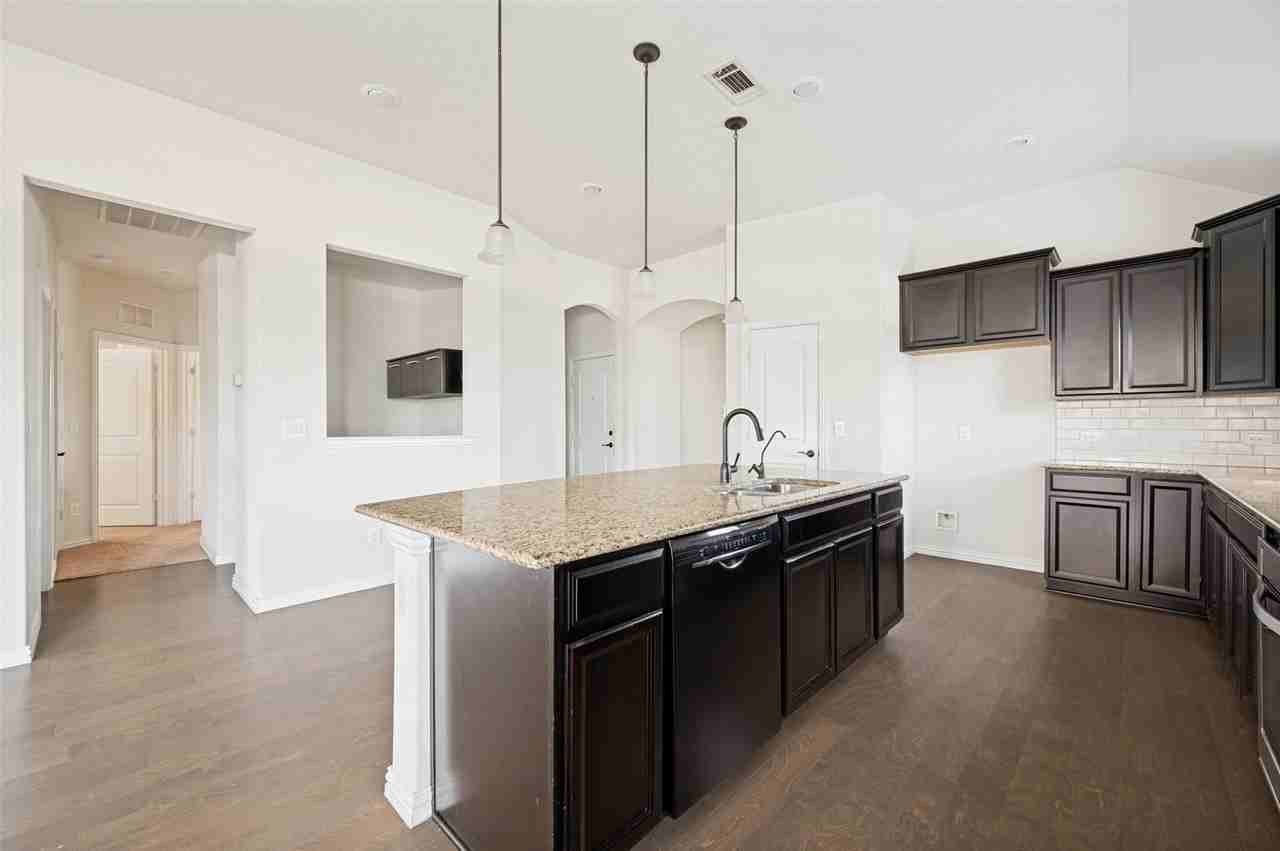 432 Keel Ln - Photo 6 of 22