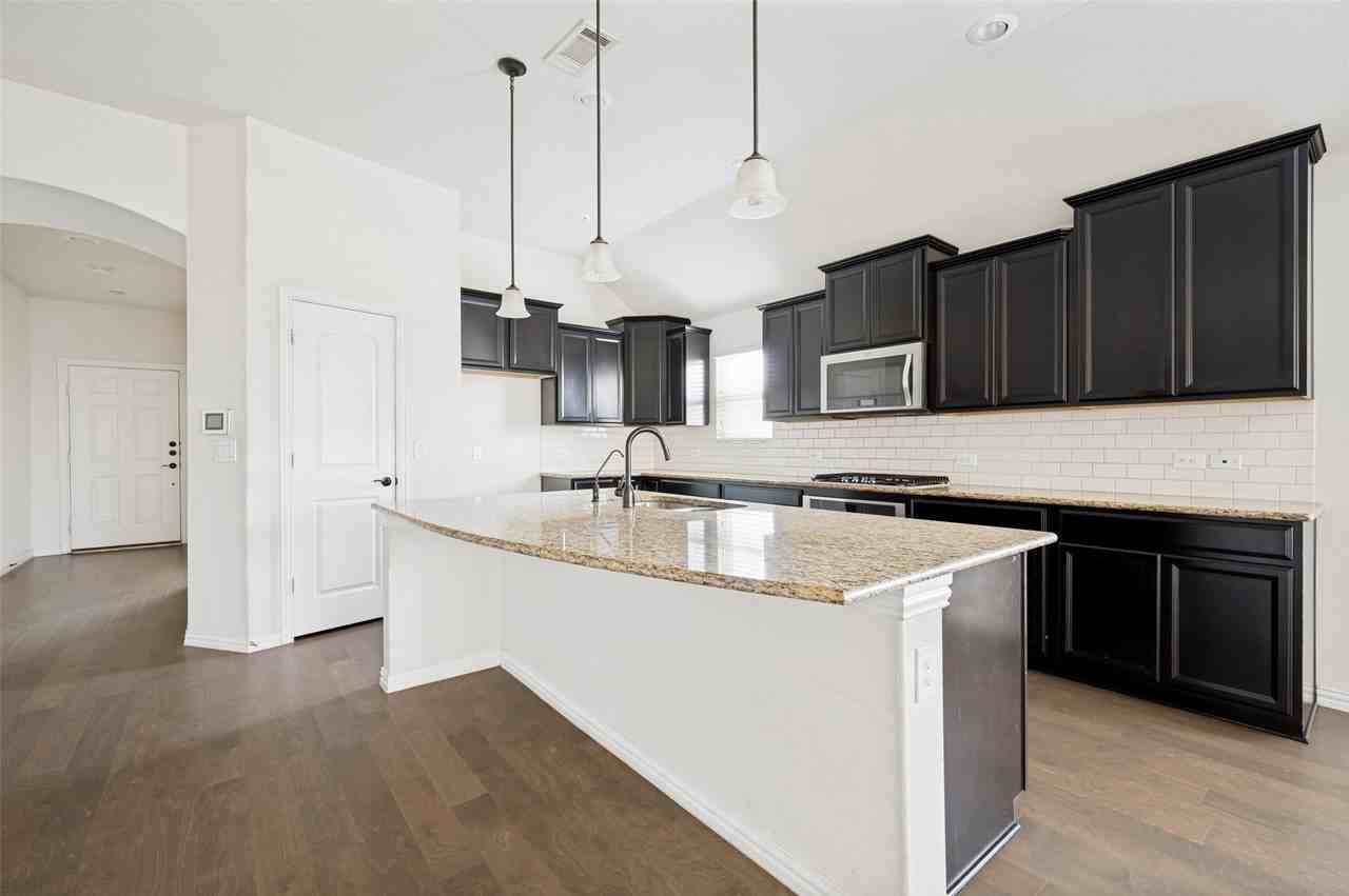 432 Keel Ln - Photo 7 of 22