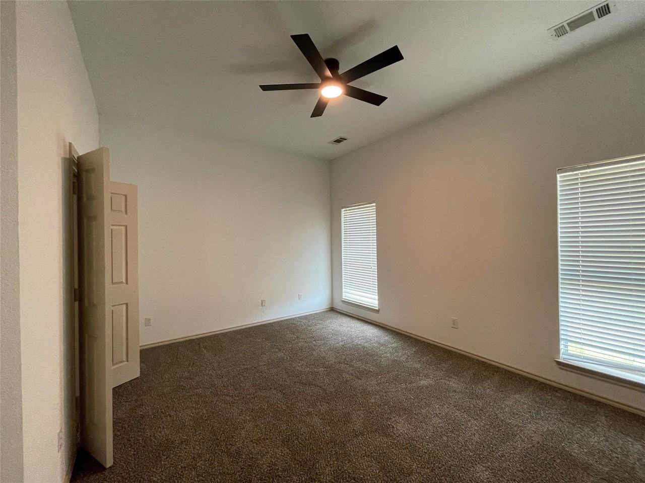 6030 Bentwood Dr - Photo 6 of 23