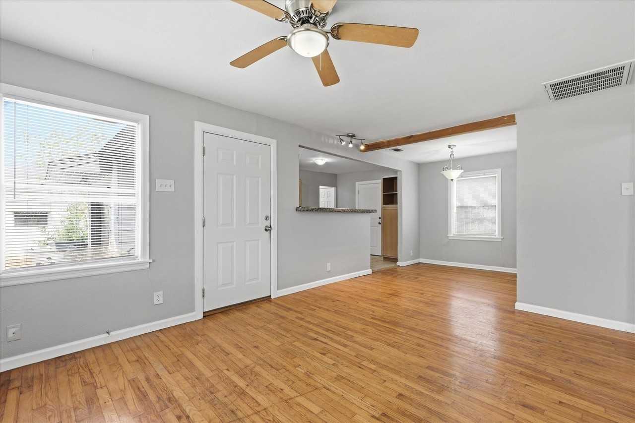 3207 Casino Dr - Photo 2 of 14