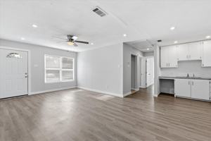 featured image of 3103 S Edgefield Ave