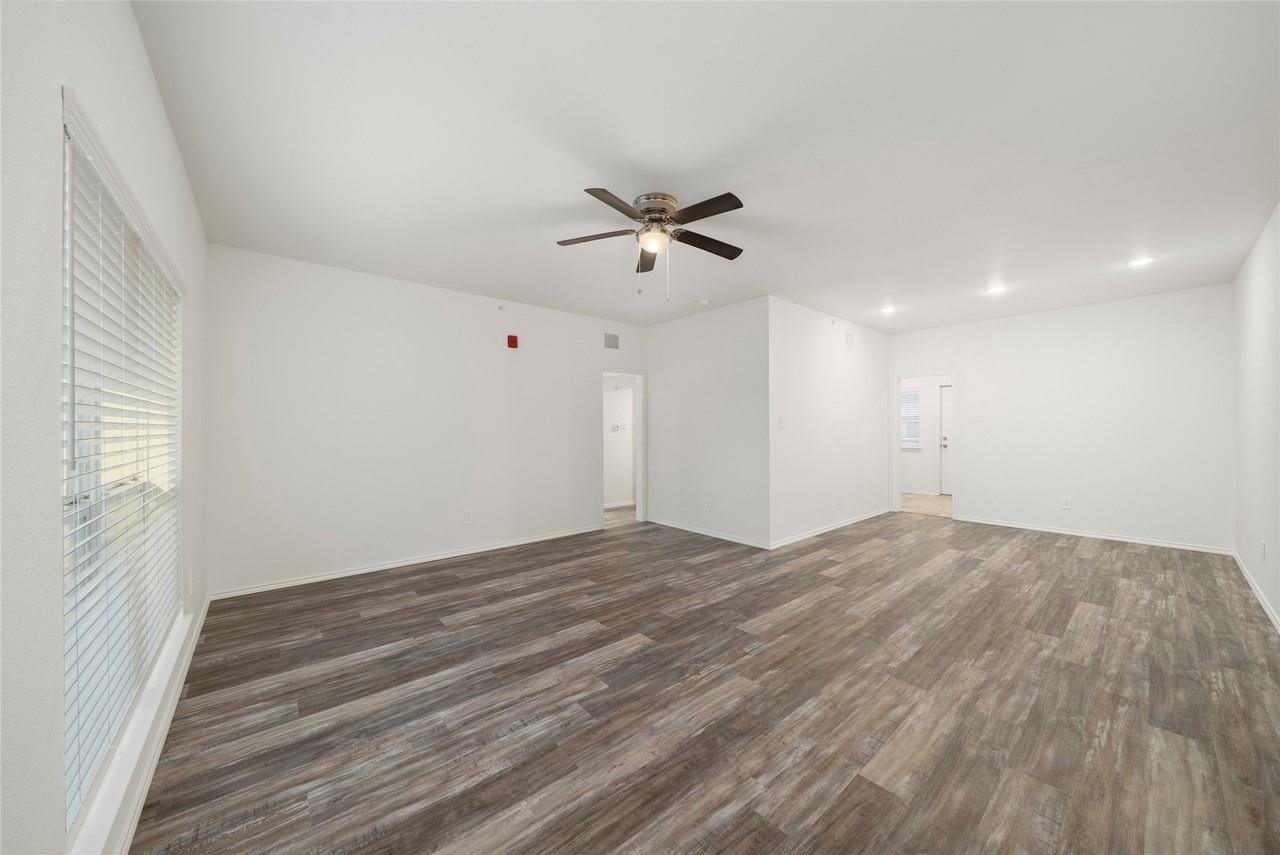 11232 Park Central Pl #C - Photo 3 of 23