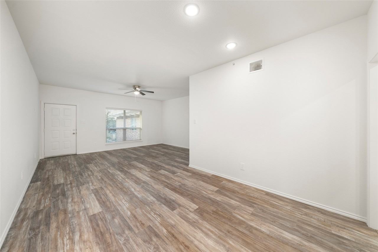 11232 Park Central Pl #C - Photo 5 of 23