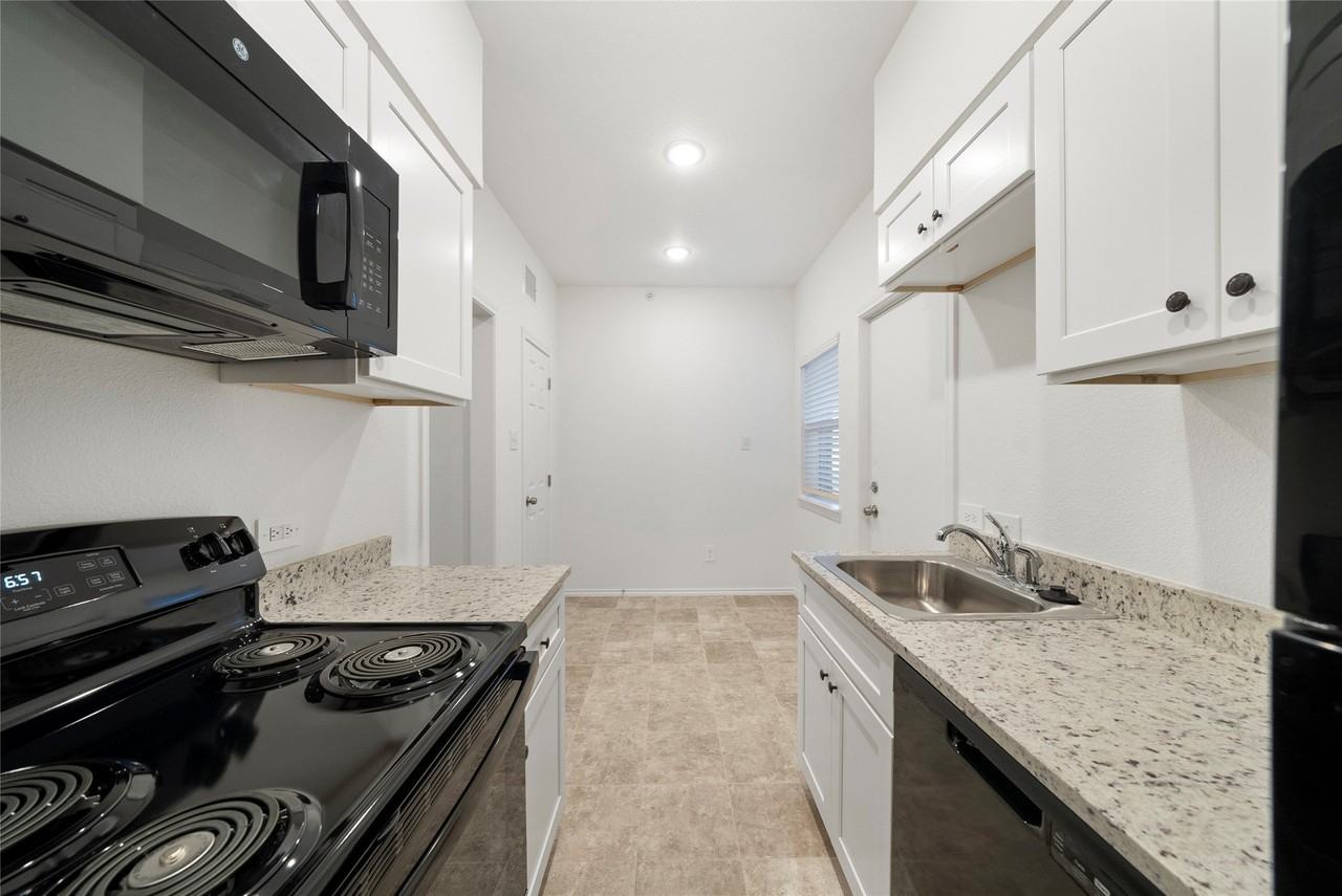 11232 Park Central Pl #C - Photo 7 of 23