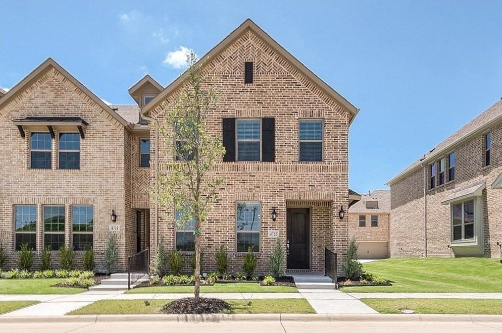 4720 Piedras Lanzar Dr