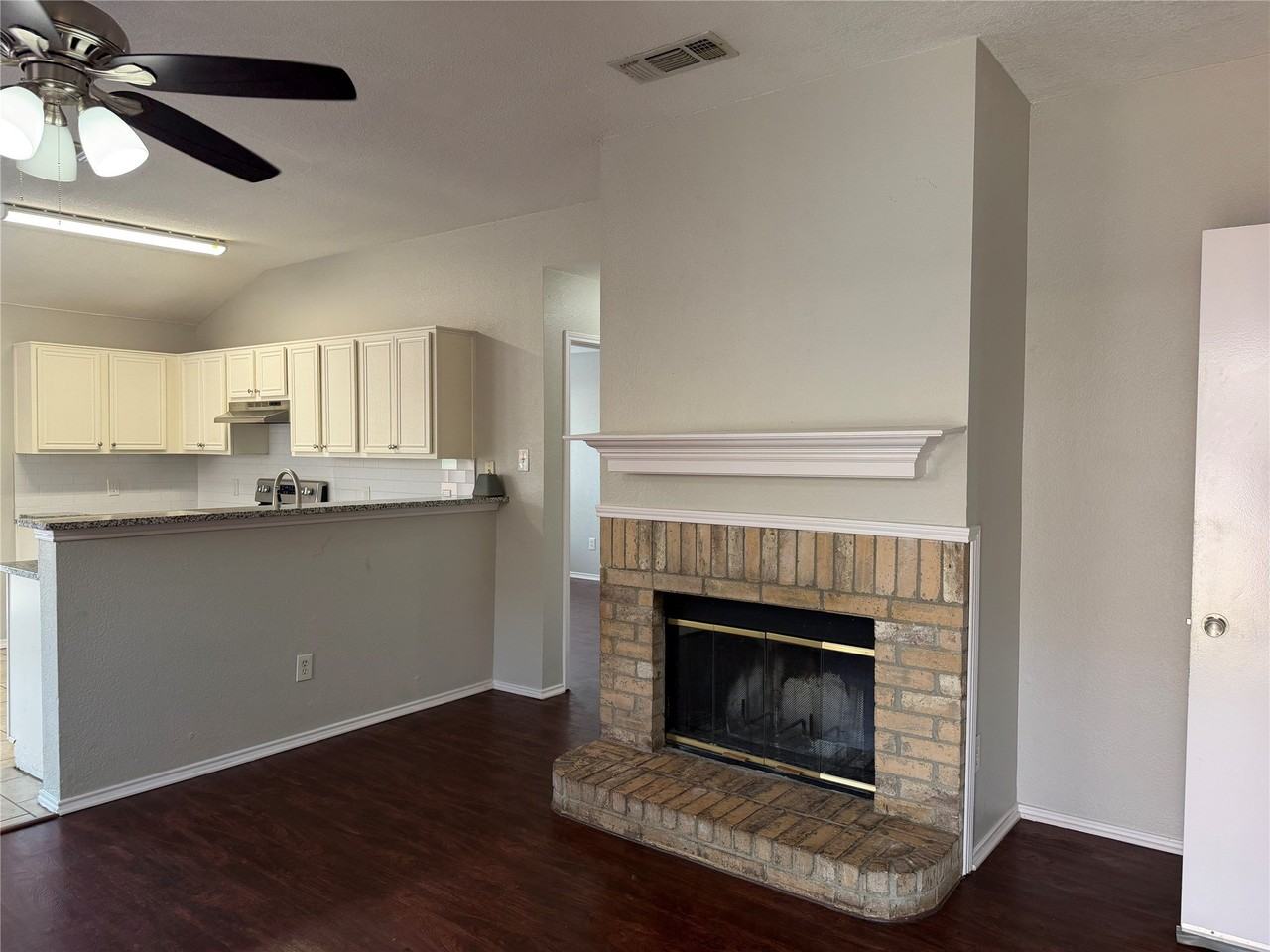 10239 Blackjack Oaks Dr - Photo 4 of 28