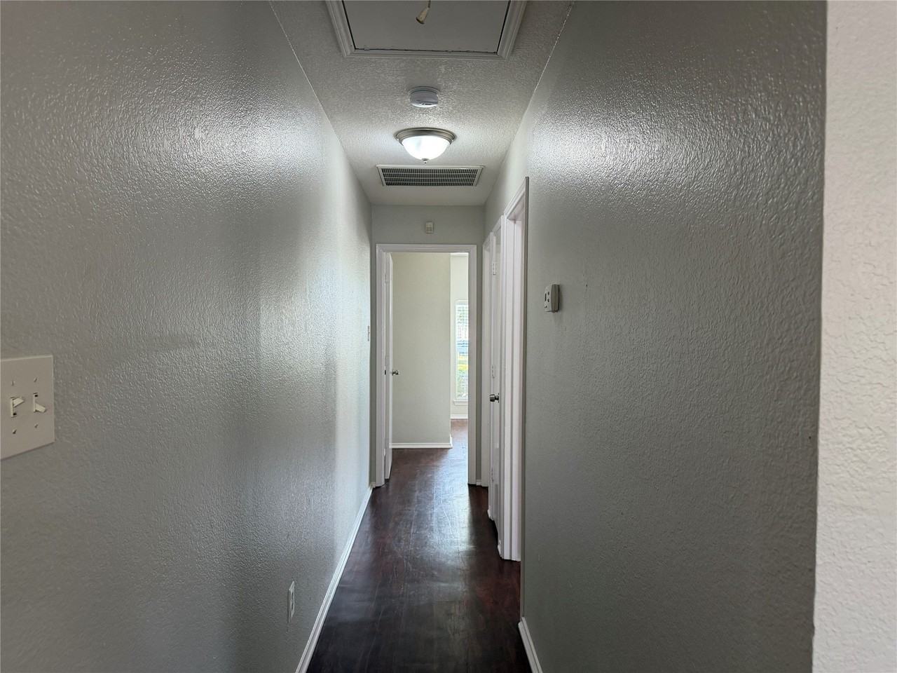 10239 Blackjack Oaks Dr - Photo 5 of 28