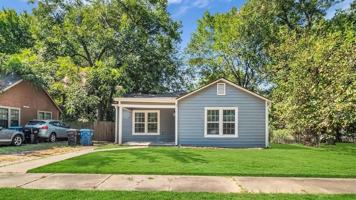 featured image of 220 W Murray St
