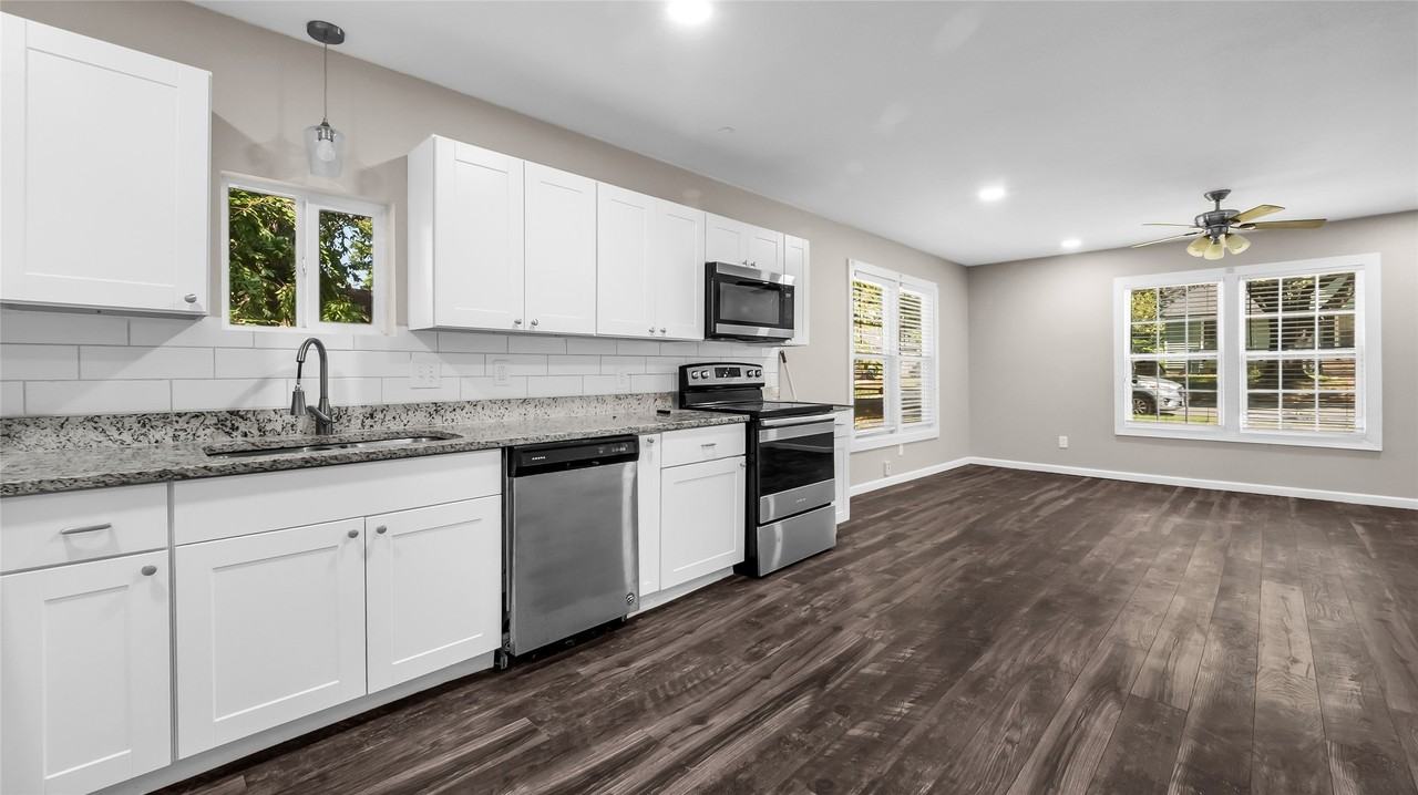 220 W Murray St - Photo 6 of 19