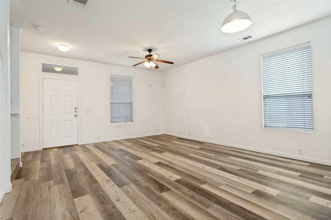 2609 Van Buren Dr - Photo 3 of 24