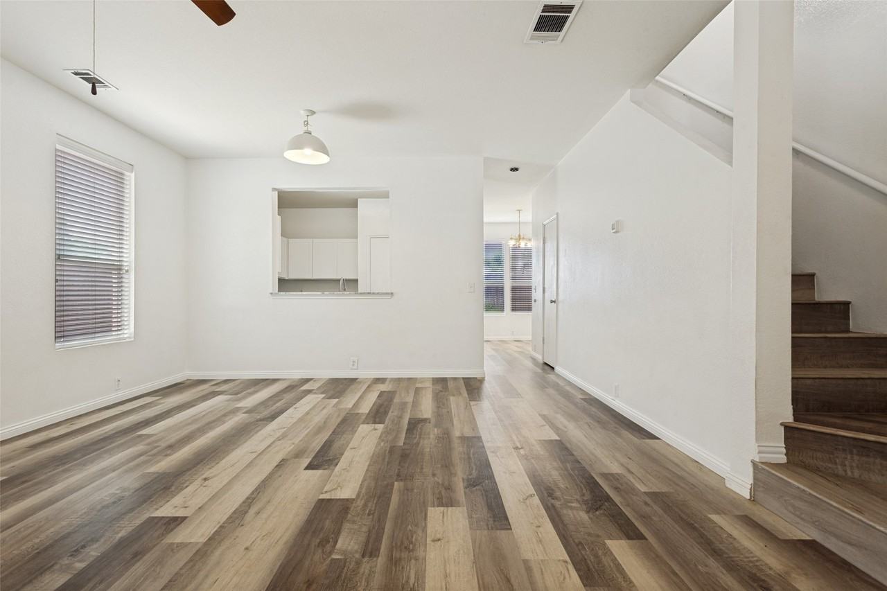 2609 Van Buren Dr - Photo 4 of 24