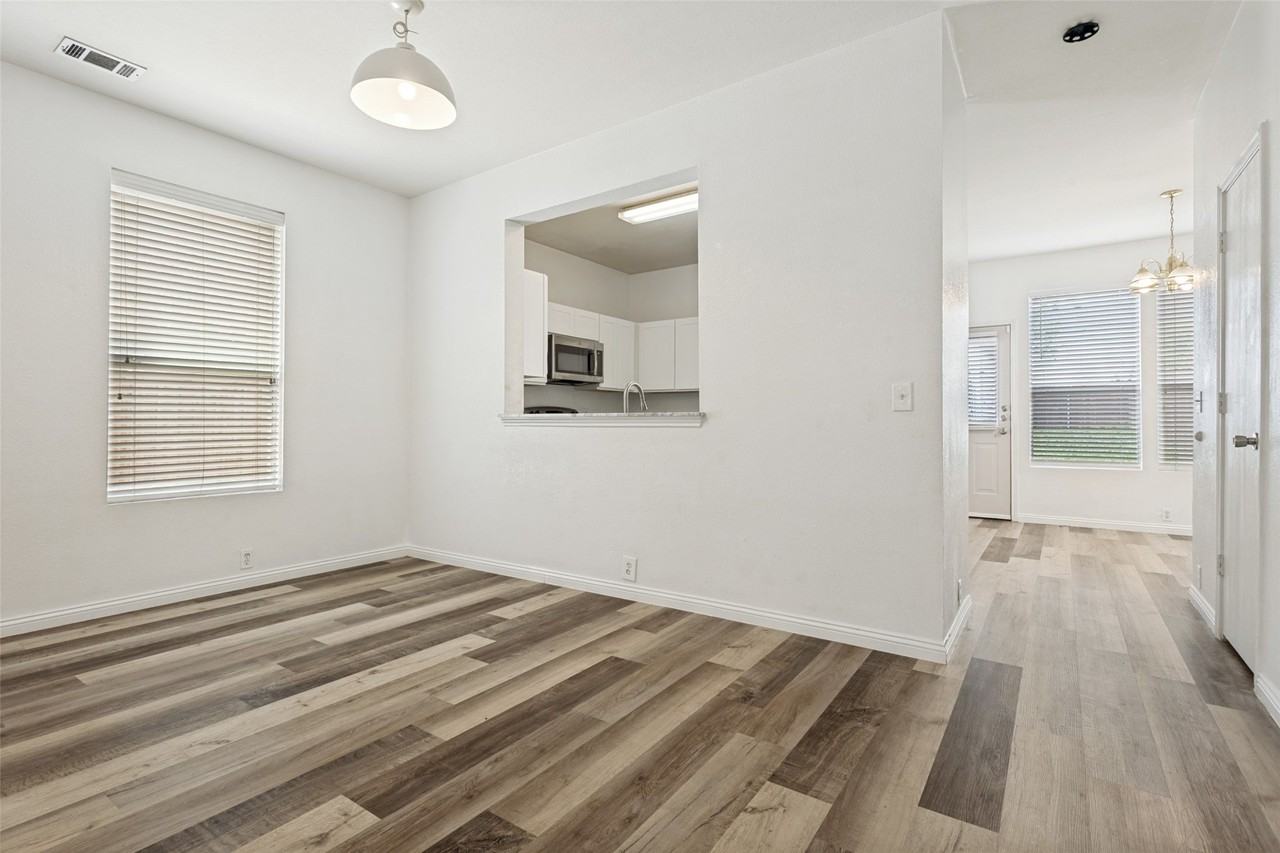 2609 Van Buren Dr - Photo 5 of 24
