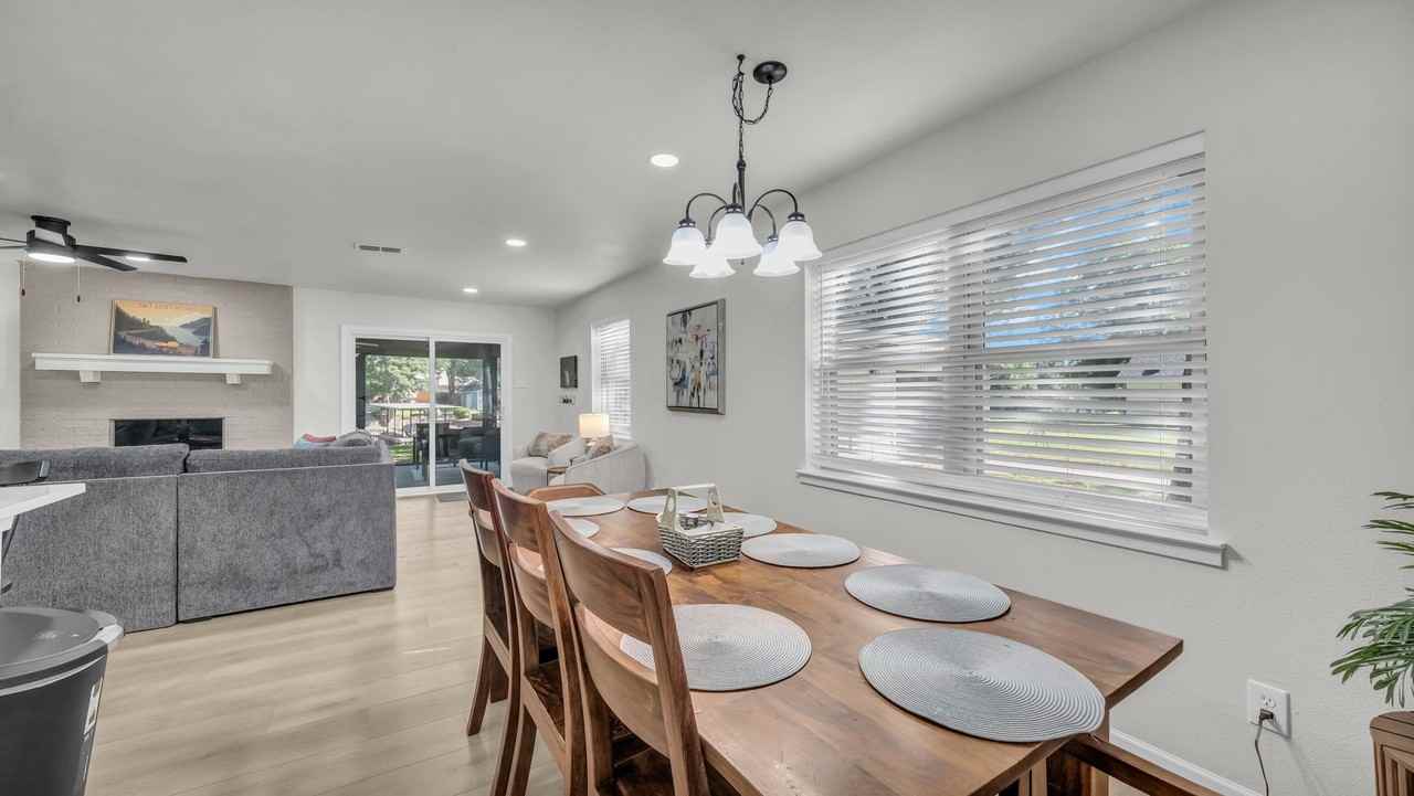 311 Casas Del Sur St - Photo 7 of 40