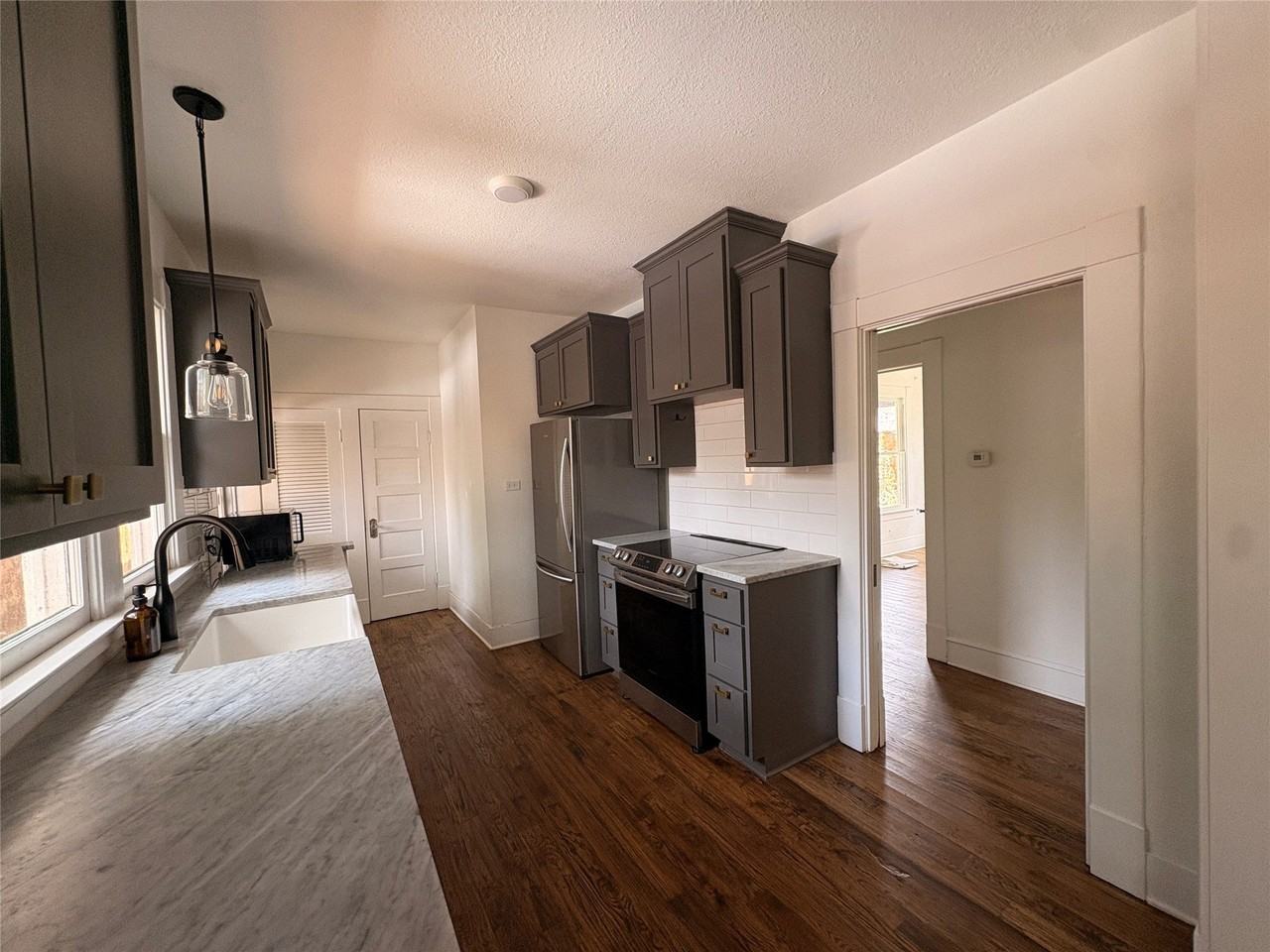 2626 Morrow Ave - Photo 6 of 18