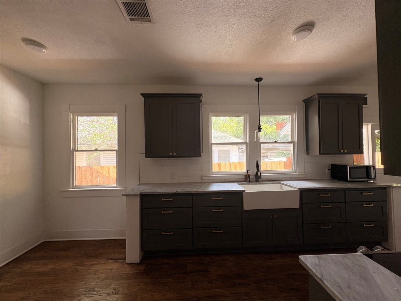 2626 Morrow Ave - Photo 7 of 18