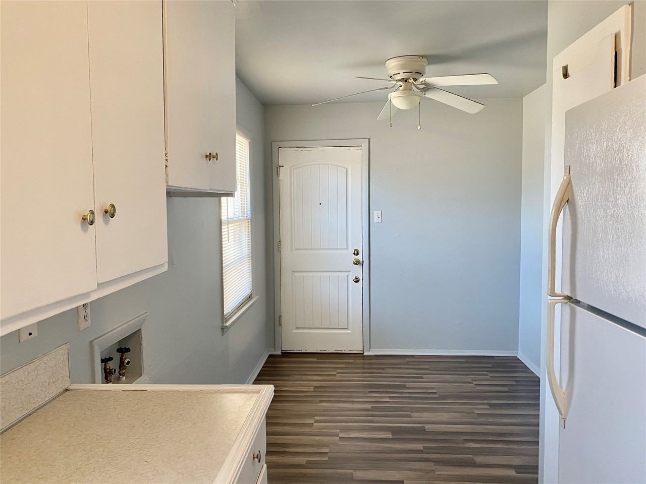 2926 Post Oak Rd - Photo 6 of 11