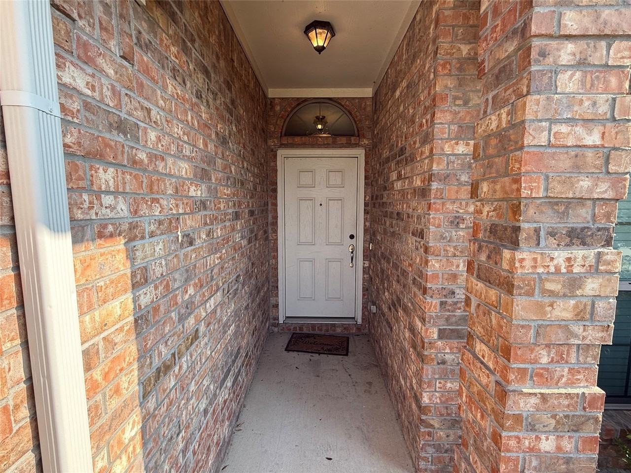 412 Windridge Dr - Photo 4 of 18