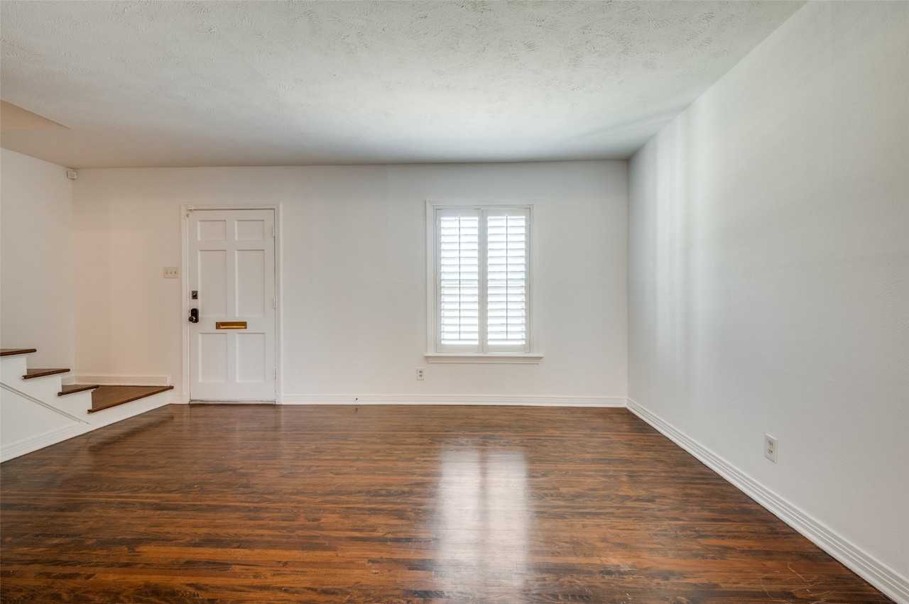 6465 Bordeaux Ave - Photo 3 of 25