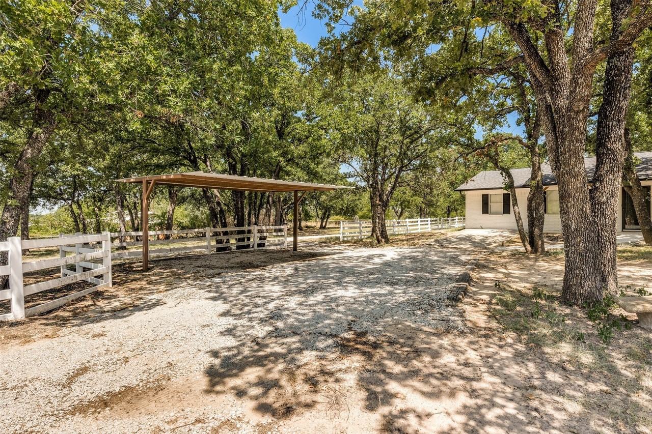 240 County Road 4358 - Photo 3 of 25