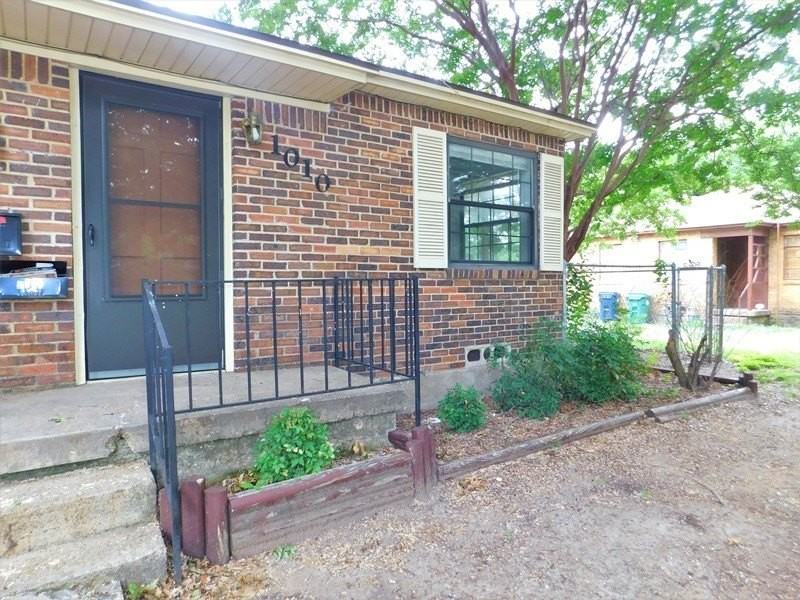 1010 Denton St - Photo 2 of 15