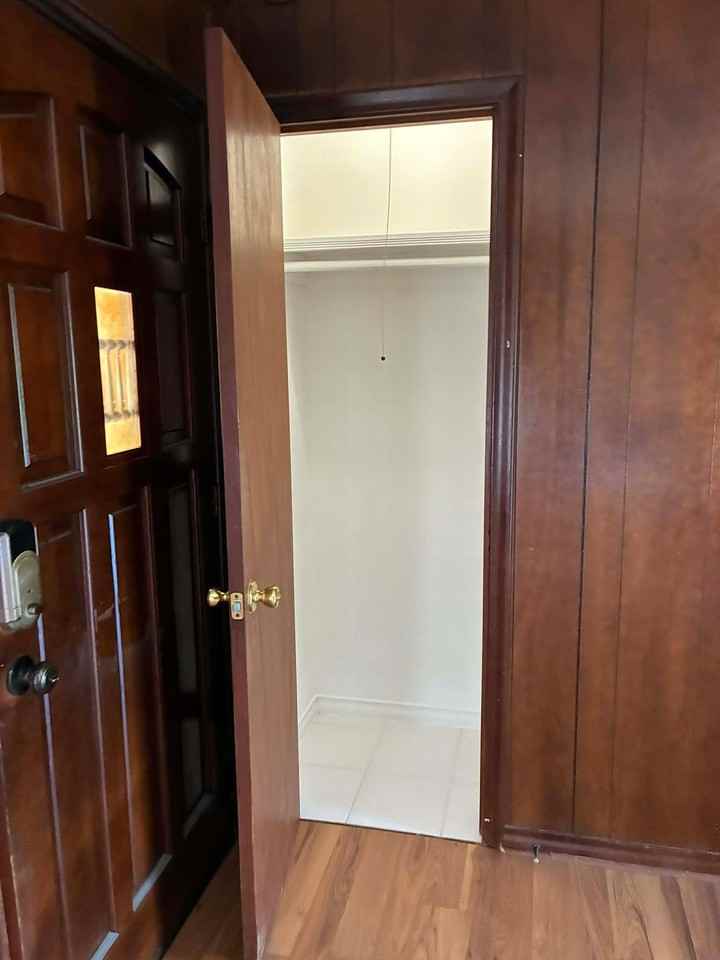 610 S Rike St - Photo 3 of 27