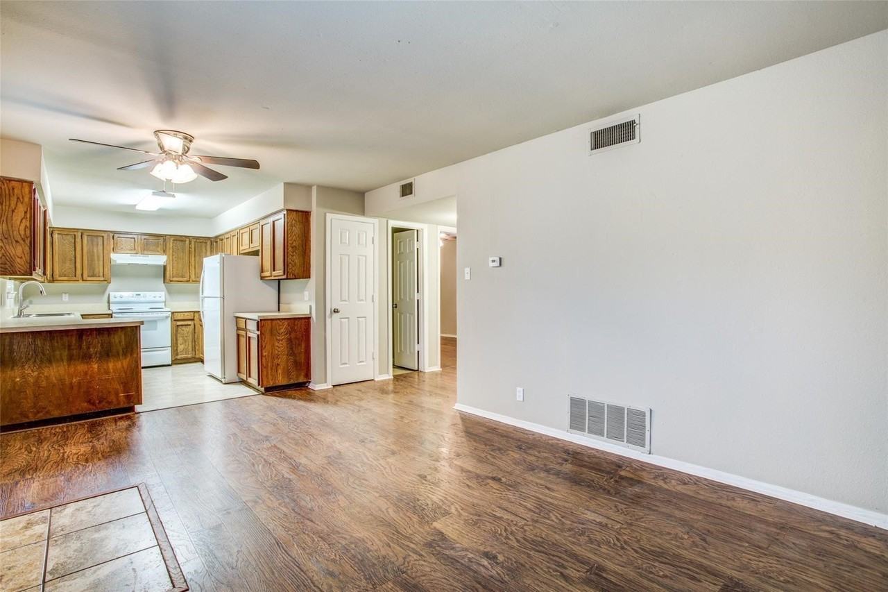 3825 Camelot St #A - Photo 5 of 15