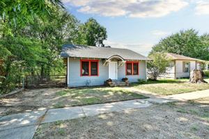 featured image of 608 W Murray St