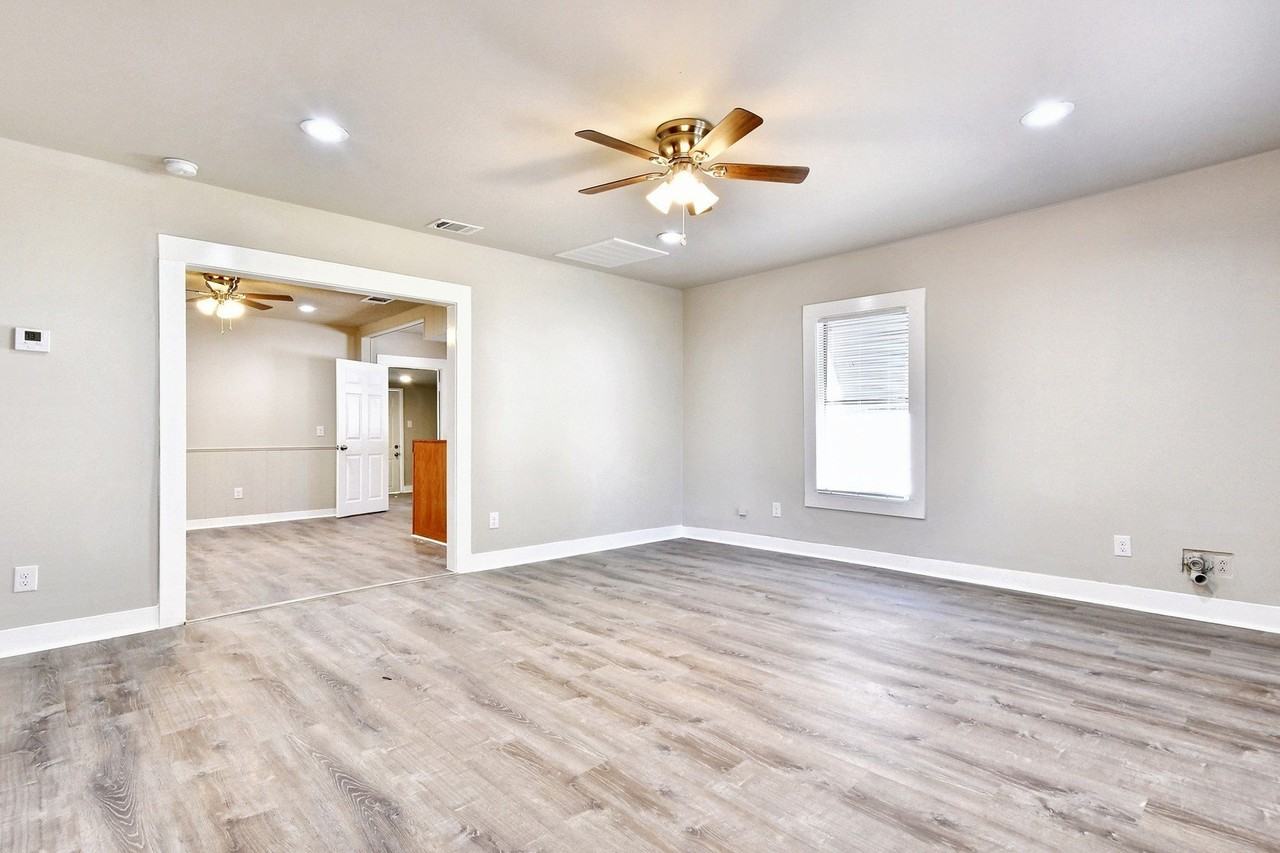 608 W Murray St - Photo 4 of 18