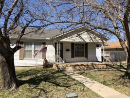 featured image of 1926 Ross Ave